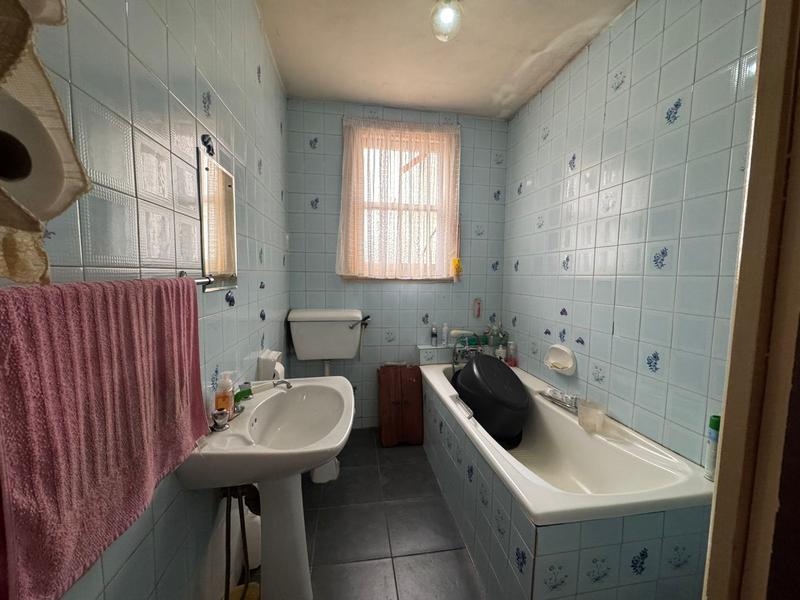 2 Bedroom Property for Sale in Observatory Western Cape